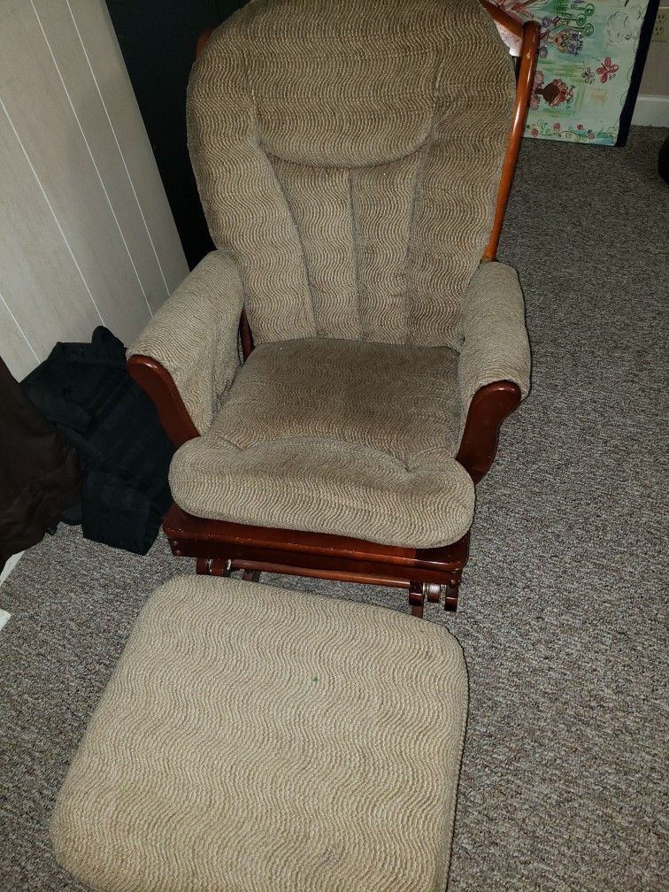 Cherry Wood Rocking Chair Padded