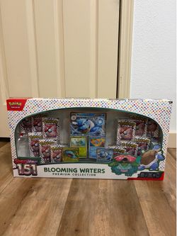 Pokemon Blooming Waters Premium Collection