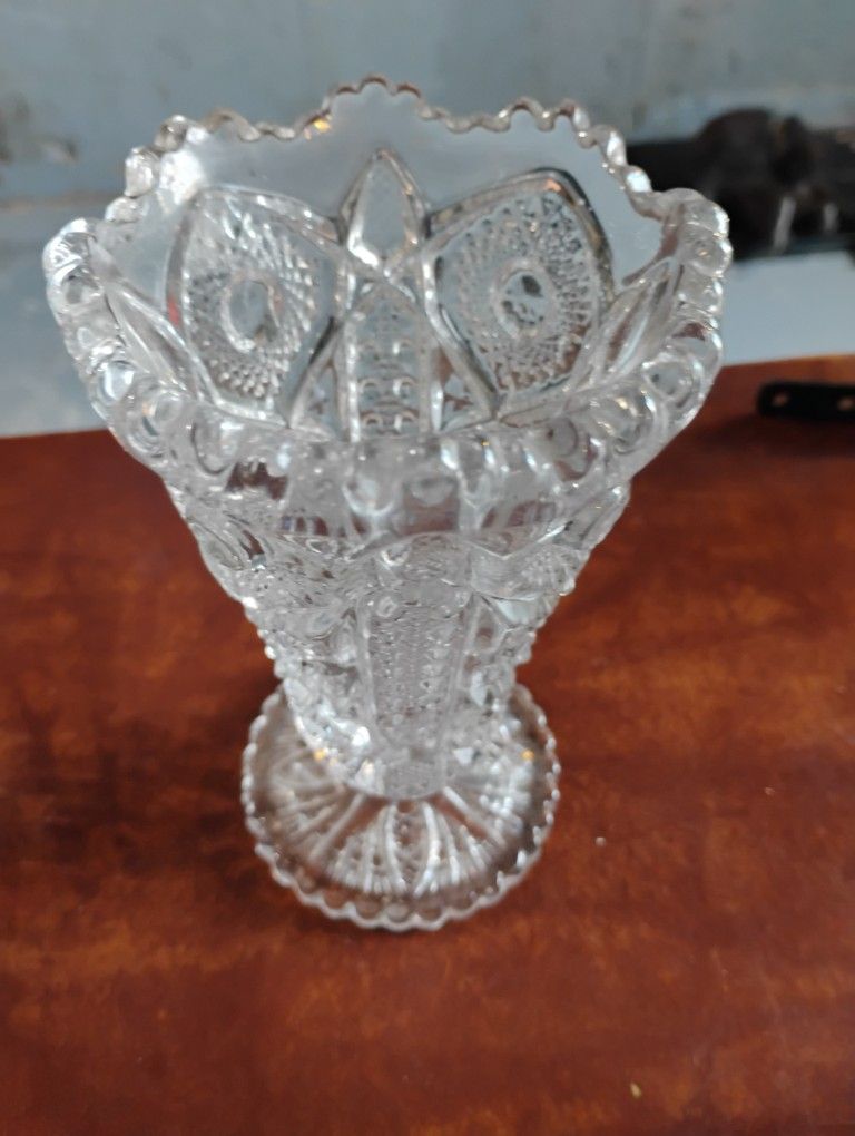 VTG 1950'S imperial Crystal Vase