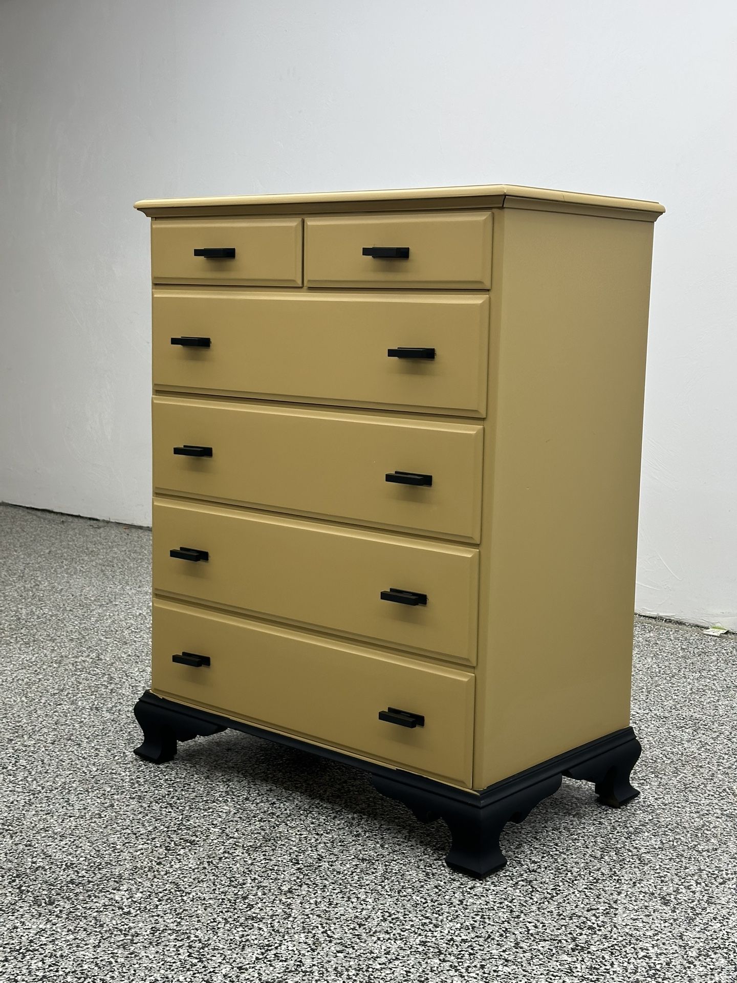 Costume Dresser