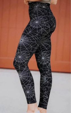 Women’s Size L/XL Buttery-Soft Spider Web Leggings, NEW