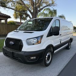 2020 Ford Transit 150 Low Roof Cargo Van 