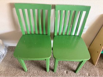 2 kids wooden chairs