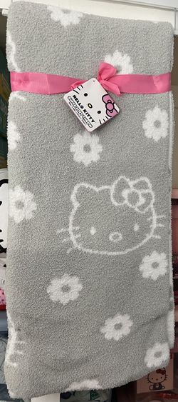 Hello Kitty Super Soft Throw Blanket 