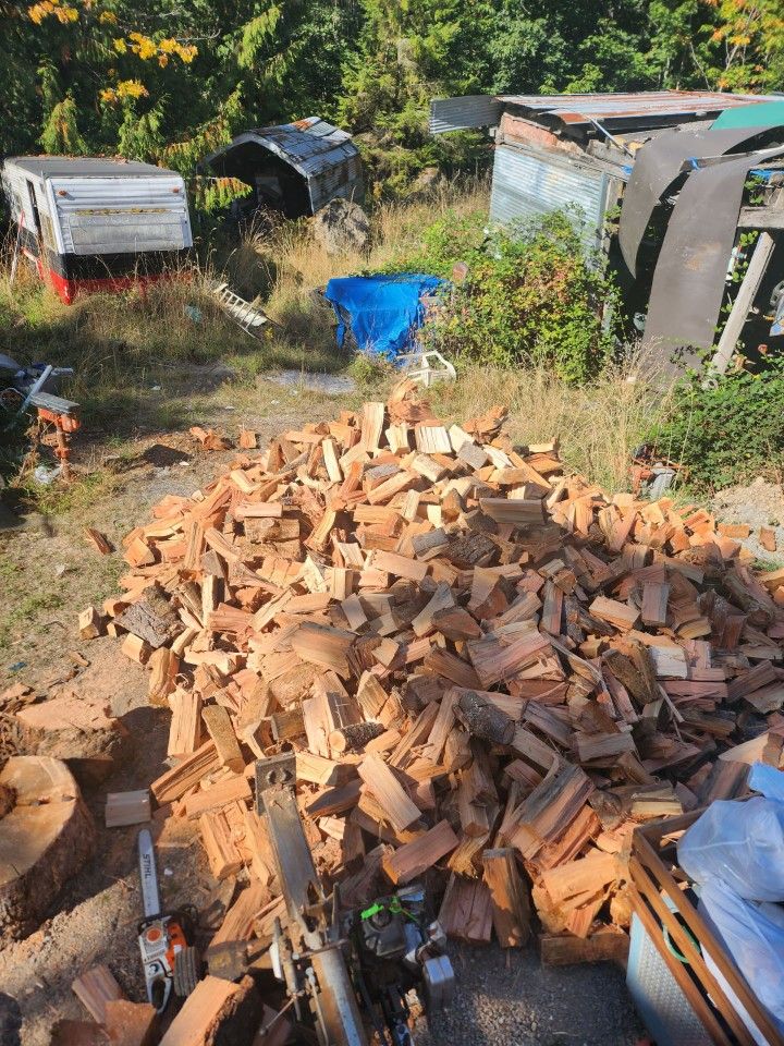 Dry Firewood 1/2 Cords Fir