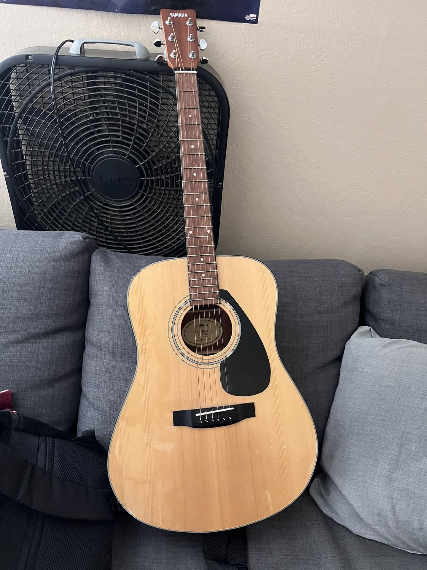 F325D 6 String Yamaha Acoustic Guitar