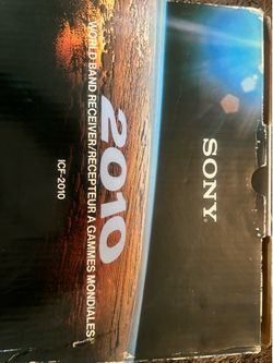 Vintage Sony ICF  2010 world band receiver NEW!