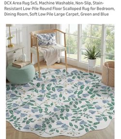 New 5x5 area rug