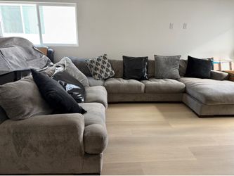 Gray Modular Sectional Sofa with Chaise – Seats 7–12 People