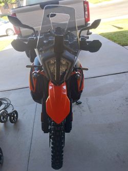 2022 KTM 890 Adventure