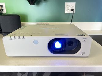 Panasonic 3500 lumens HDMI Projector