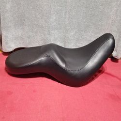 Harley-davidson Reach Seat 52442-04A