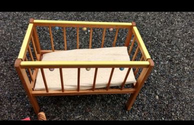 Little Miss porta crib