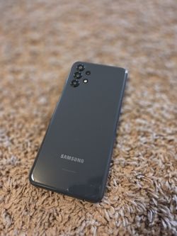 Samsung A13 32G Phone W/Case (Unlocked)