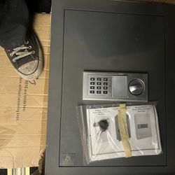 New Wall Safe