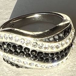 Sterling silver ring with black and clear Swarovski crystals 