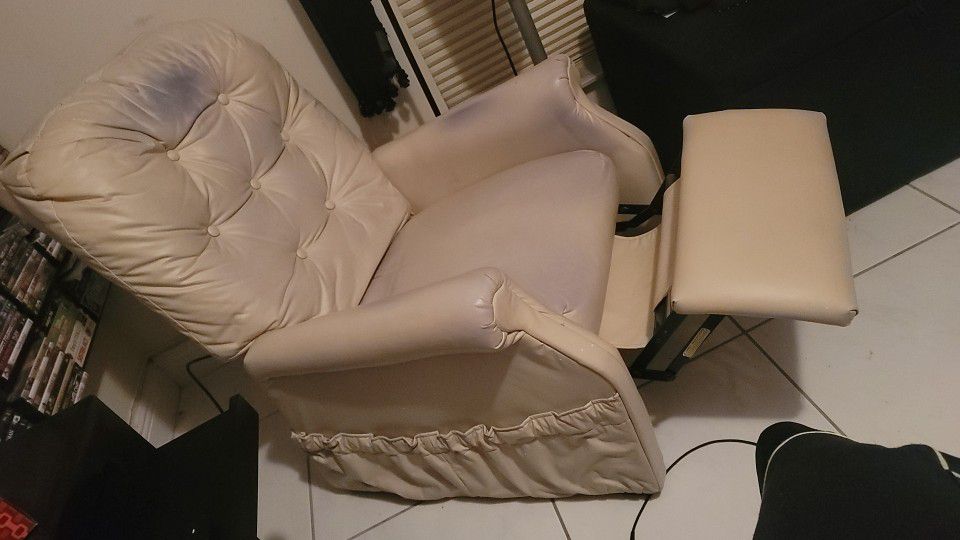 Recliner With Or Without Cover
