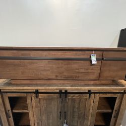60” Solid Wood TV Stand