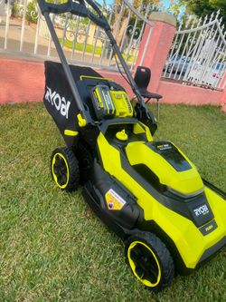 RYOBI
21-inch 40V HP Brushless Cordless Push Mower with 6.0 Ah Battery and Charger