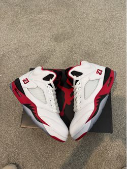 Jordan 5 fire red size 9.5