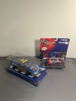 Jeff Gordon #24 NASCAR Winner’s Circle Diecast & Pit Row Series Bundle