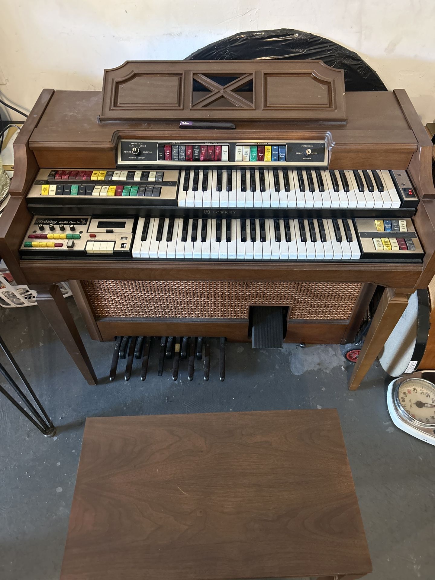 Vintage 1973 Lowrey TLK-25 Organ - A Rare Gem!
