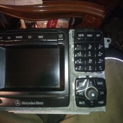 Mercedes Benz 6 Inch Touch Screen Stereo, Navigation 