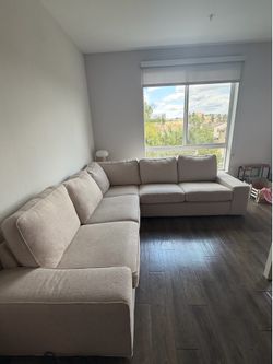 KIVIK Couch