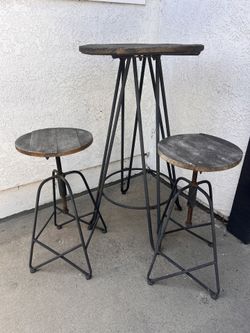 Metal Base Bar Stool Set