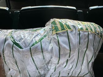 2026 Seattle Mariners University of Oregon Ducks Jersey 8/9/26 Size Medium New