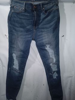 Levi's Distressed Skinny Jeans , never worn, size 15