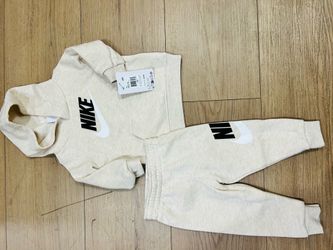 Nike baby outfit