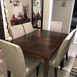 Beautiful Wooden Dining Set (Table, Mesa) 