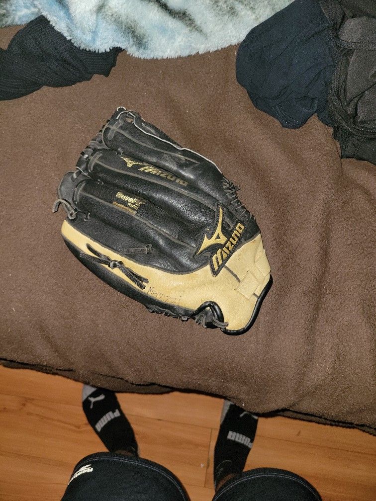 Baseball Glove