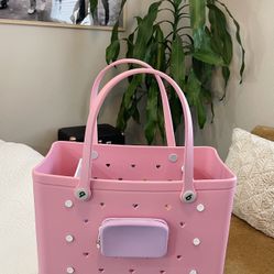 Limited Edition Valentine's Day Hearts Bogg Bag