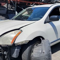 2012 Nissan Rogue S FWD KROM Edition For Parts Only