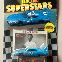 Racing Champions Superstars 1:64 Scale Die Cast: Richard Petty #43 Superbird