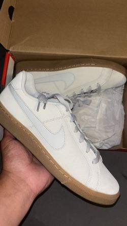 Nike’s Brand New Sz 10