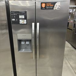 Brand New Frigidaire 36 in. 26 cu. ft.