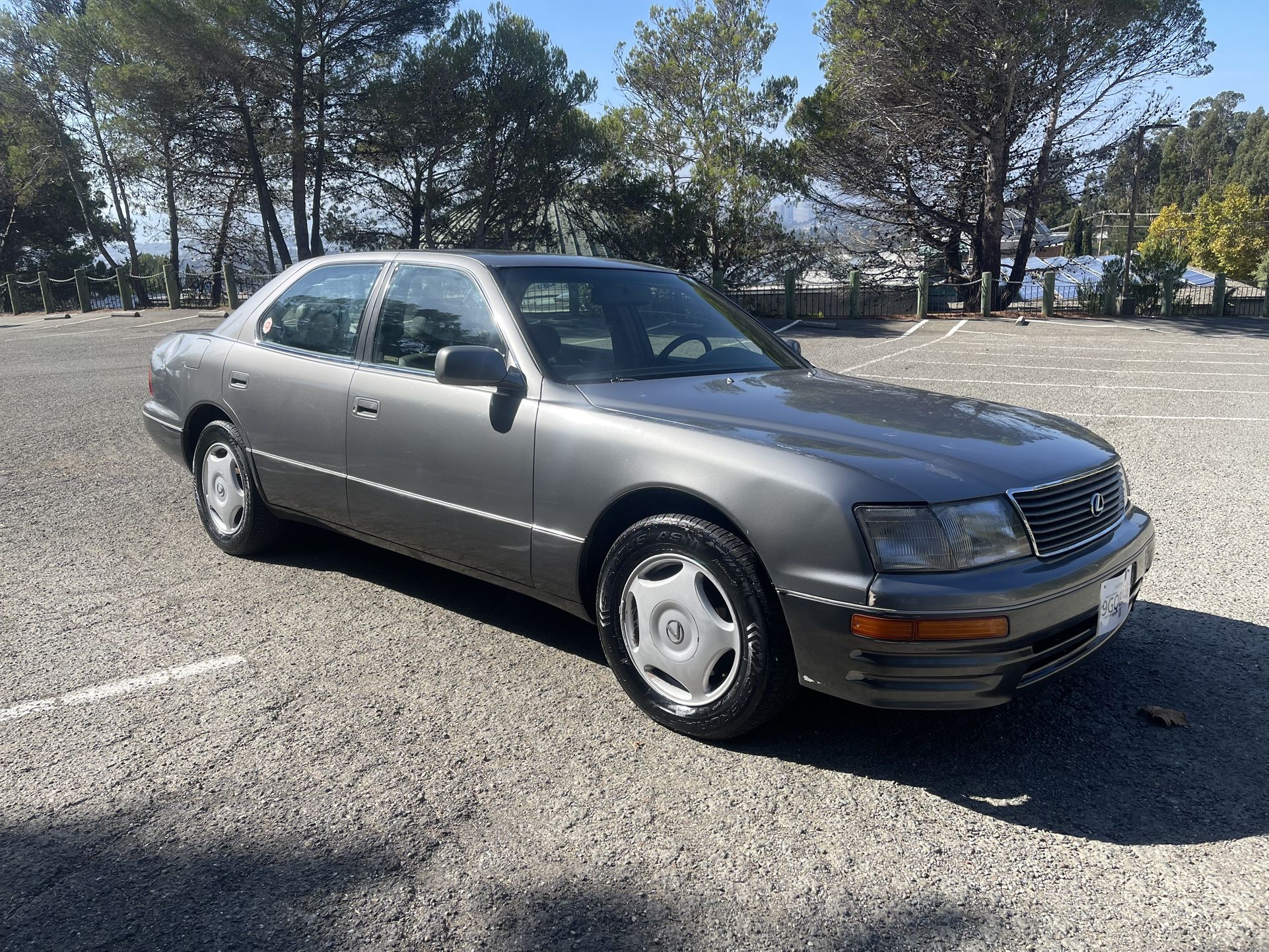 1997 Lexus LS 400