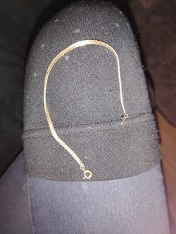 elegant gold bracelet (on hold) ⚠️