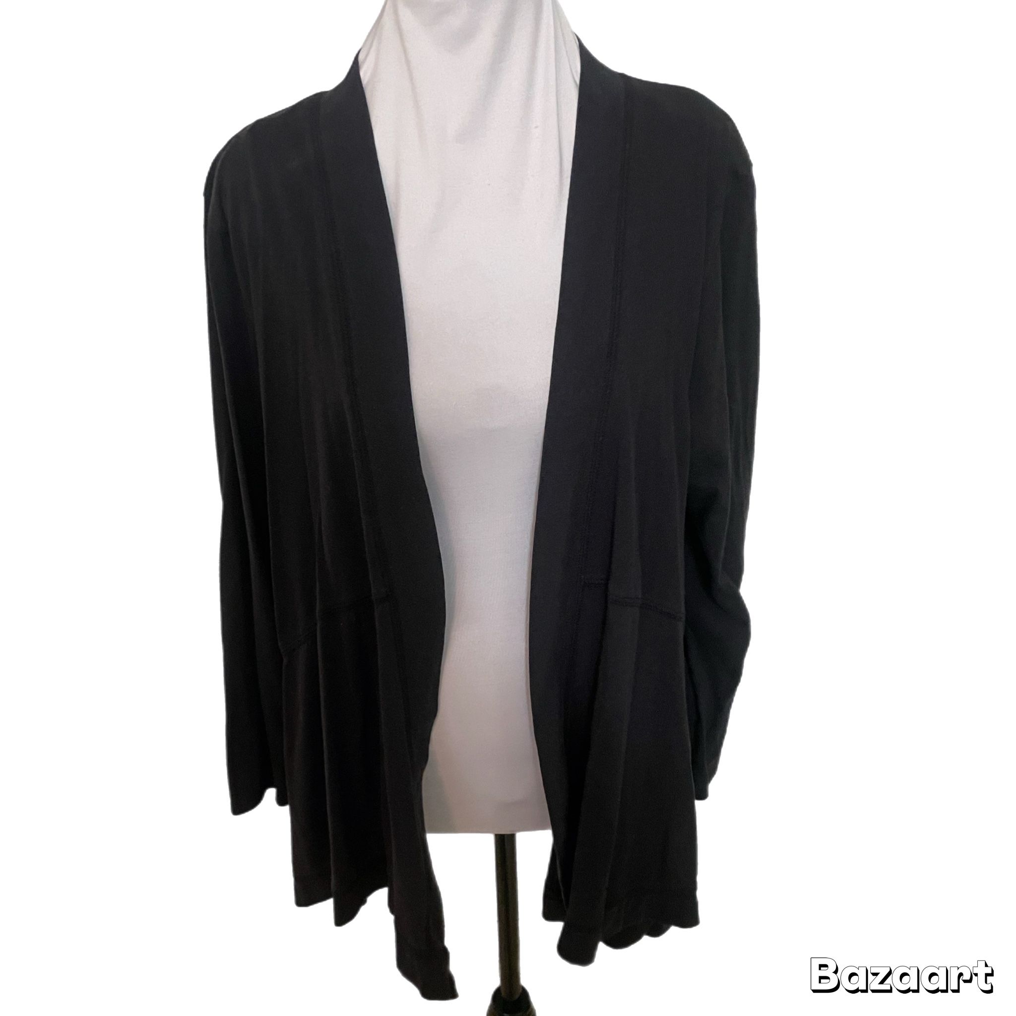 SZ 18/20 Avenue Black Light Weight Fly Away Cardigan Sweater