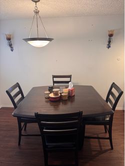 Dinning Table