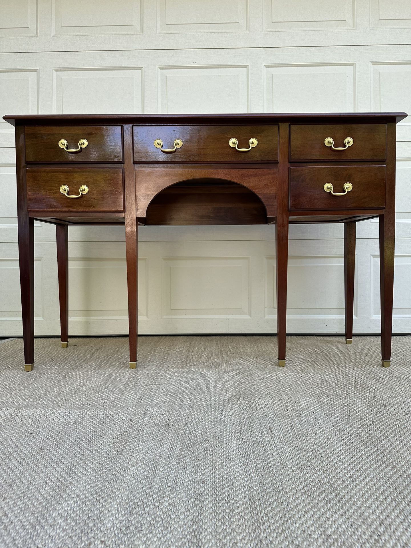 ENGLISH SIDEBOARD - SOLID WOOD, MAHOGANY FINISH, & BRASS ACCENTS - VERY WELL MADE!