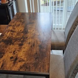 Table + Chairs