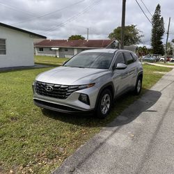 2022 HYUNDAI TUCSON SE 
