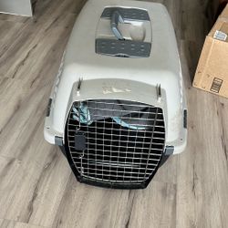 Small Pet Carrier / Crate 