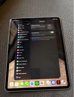 Apple iPad Pro 12.9” (4th Generation) – 256GB – Wi-Fi