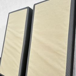 Like new king box spring 