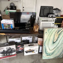 Garage Sale! 5/5 Come On By! 